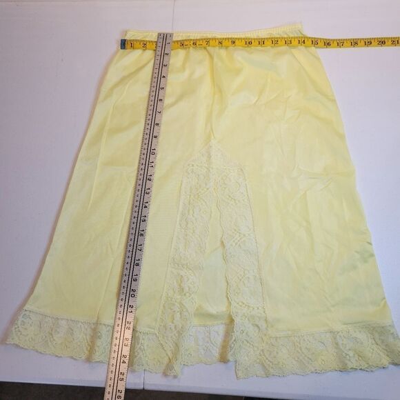 MEL-LIN Vintage Light yellow Nylon Midi Slip Skirt with Lace Trim Women's XXL - Picture 4 of 4